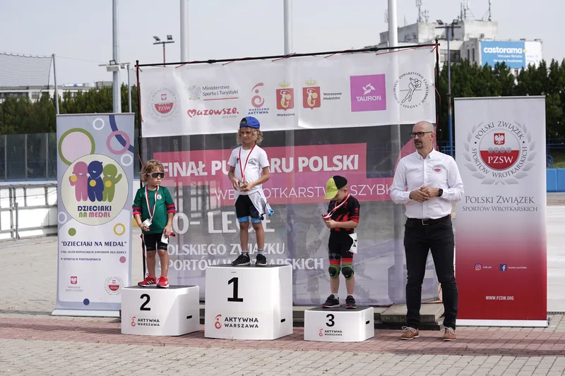Zawody Rolkarskie dla dzieci Podium