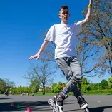 Nauka jazdy na rolkach Poznań - Zajęcia indywidualne freestyle slalom