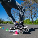 Nauka jazdy na rolkach Poznań - Zajęcia indywidualne freestyle slalom