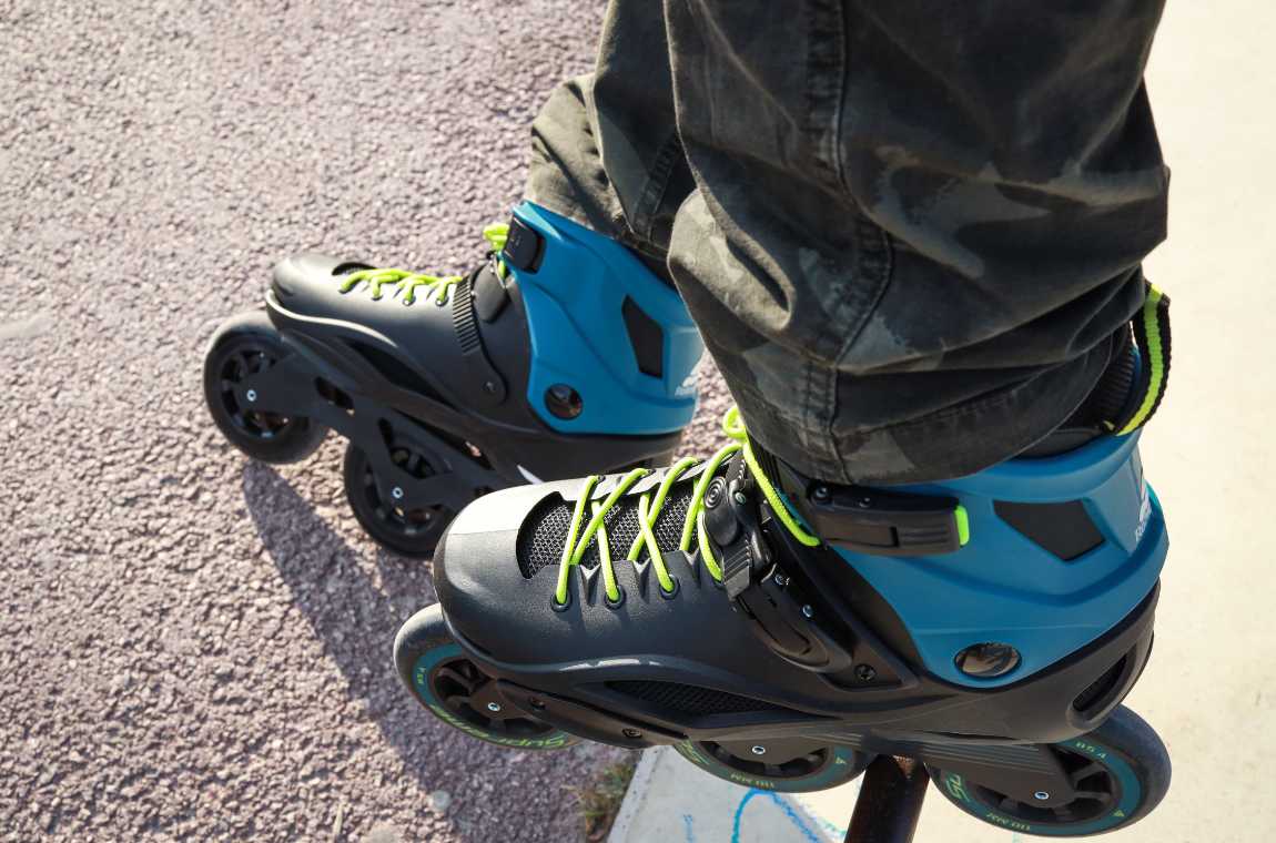 Rolki Rollerblade RB 110 3WD czarno-niebieskie