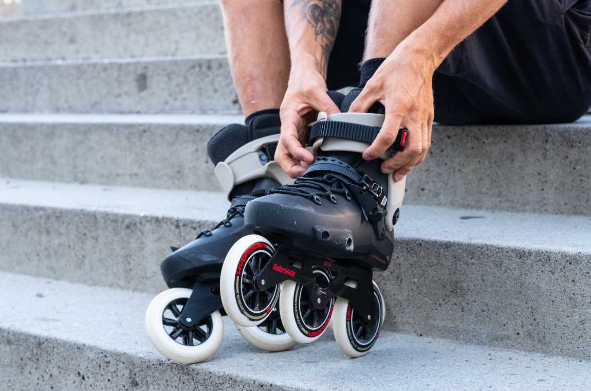 Rolki Rollerblade Twister Edge 110 3WD czarno-szare