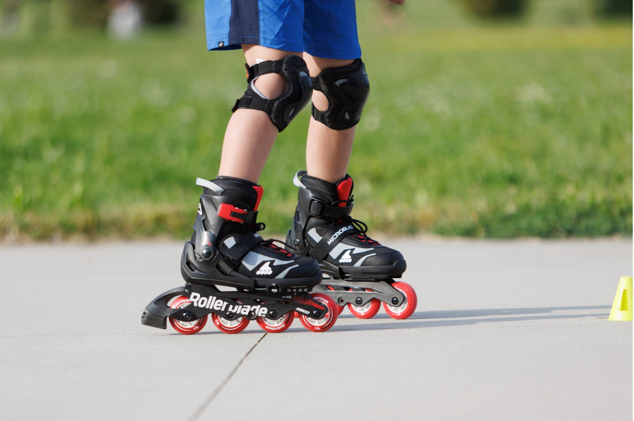 Rolki Rollerblade Microblade Free czarno-czerwone