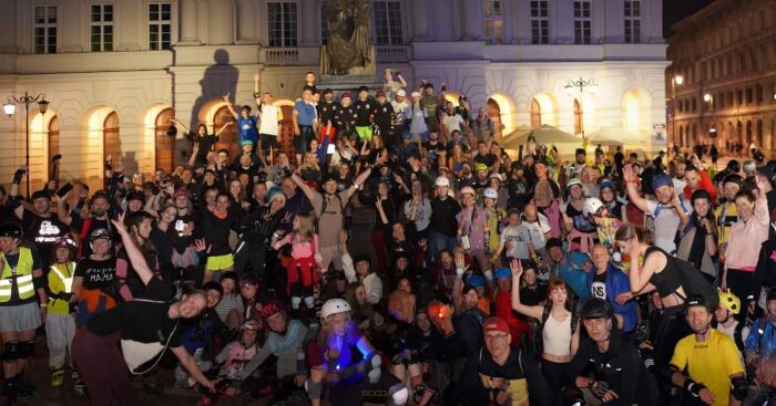 NIGHTSKATING Warszawa 2023 - Nocna jazda na rolkach